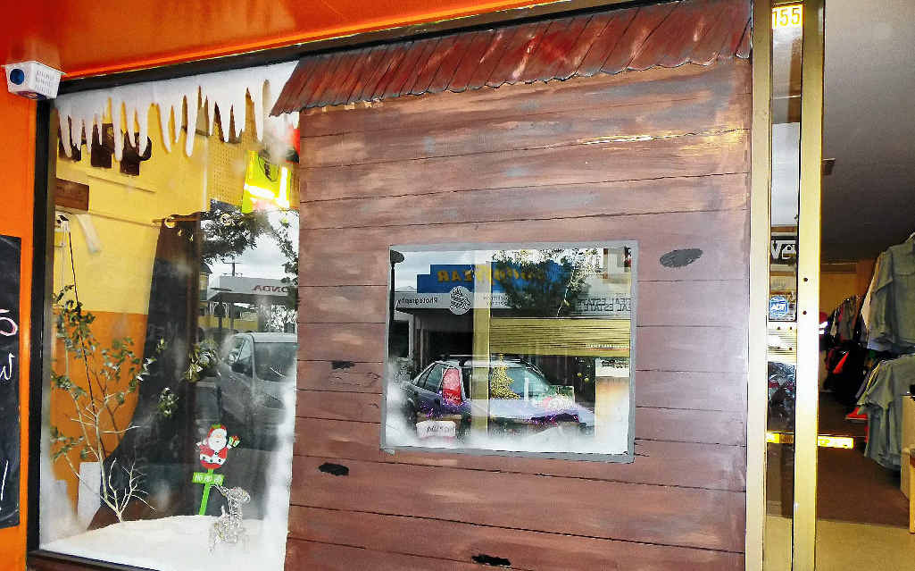 Workin’ Wear Warwick tied for second place in the Warwick Chamber of Commerce Christmas Window competition